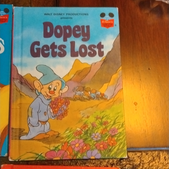 Vintage Hardcover Disney Books 1980s - Picture 3 of 5